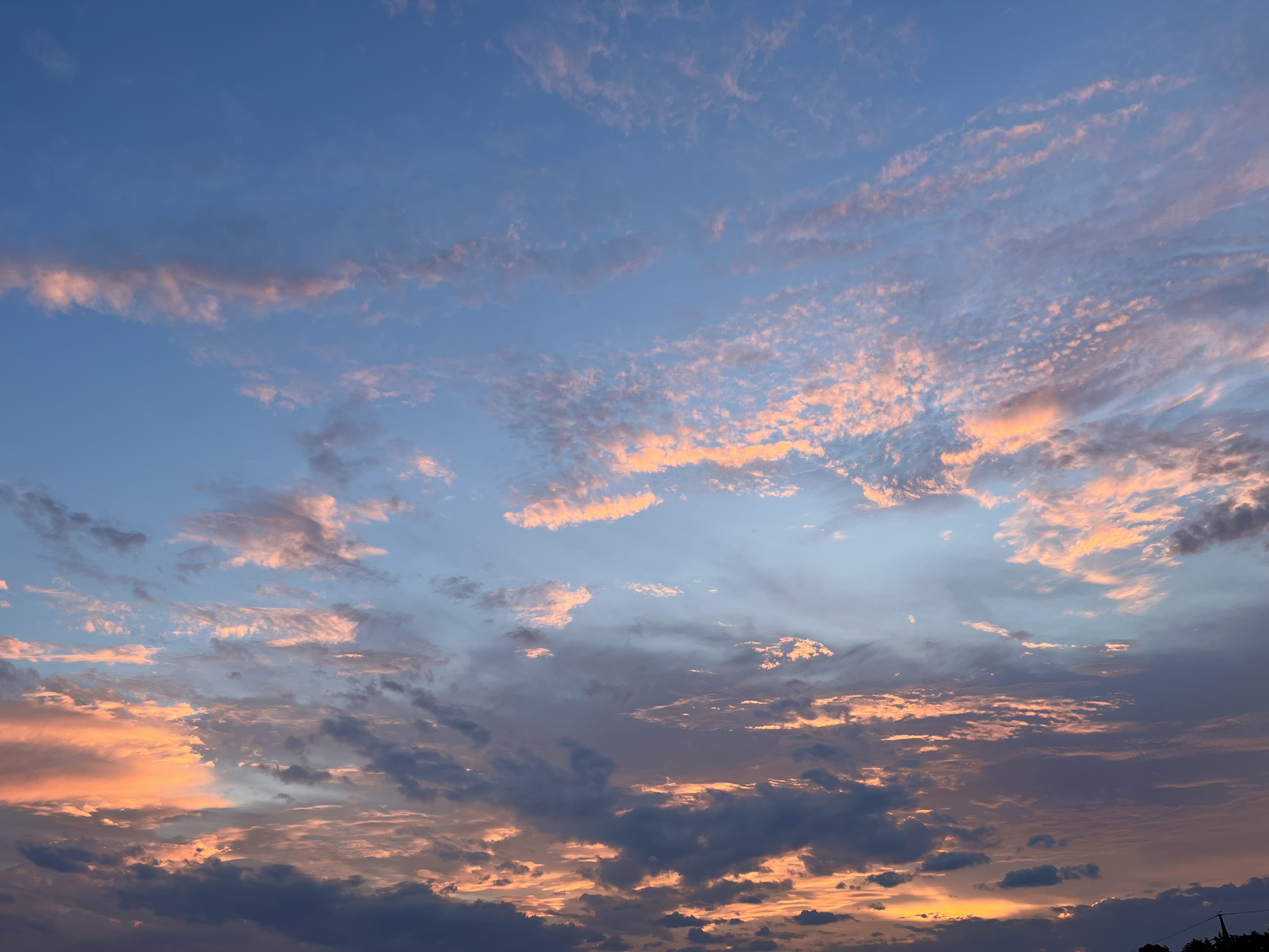 ゲリラ豪雨の後の空