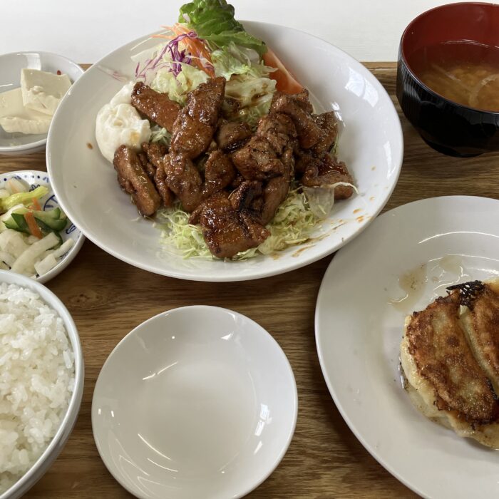 超人気定食屋さん　越後屋
