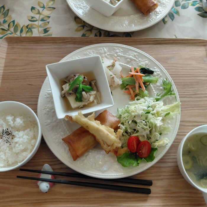 そよかぜのおまかせランチとギャラリー