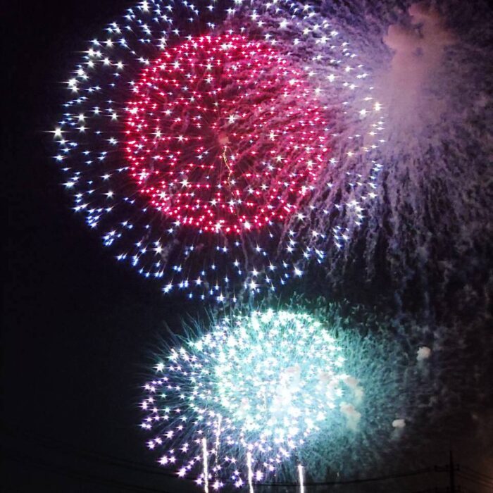 夜空に花が咲きました