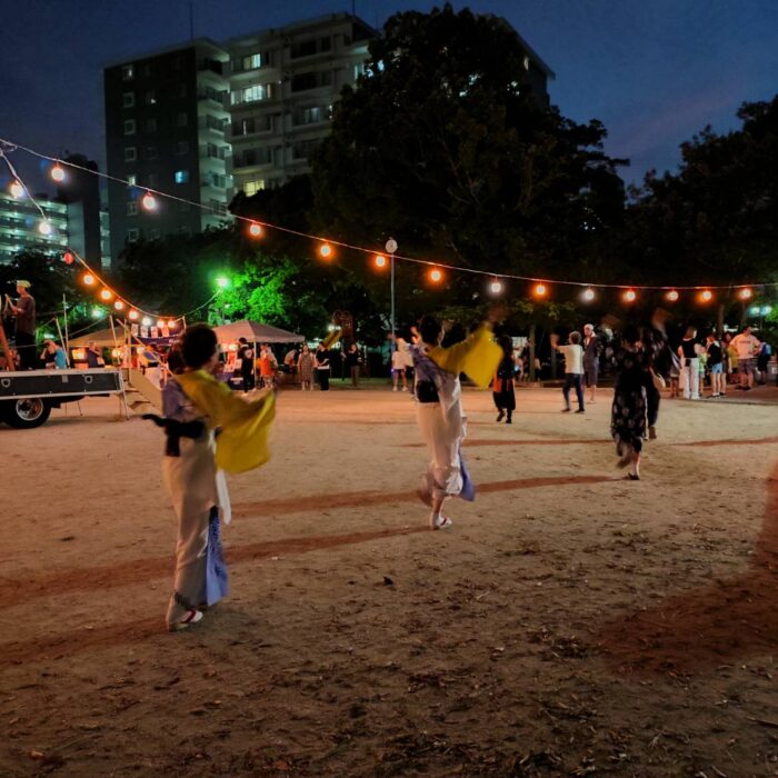 近所の公園で小さな夏祭り