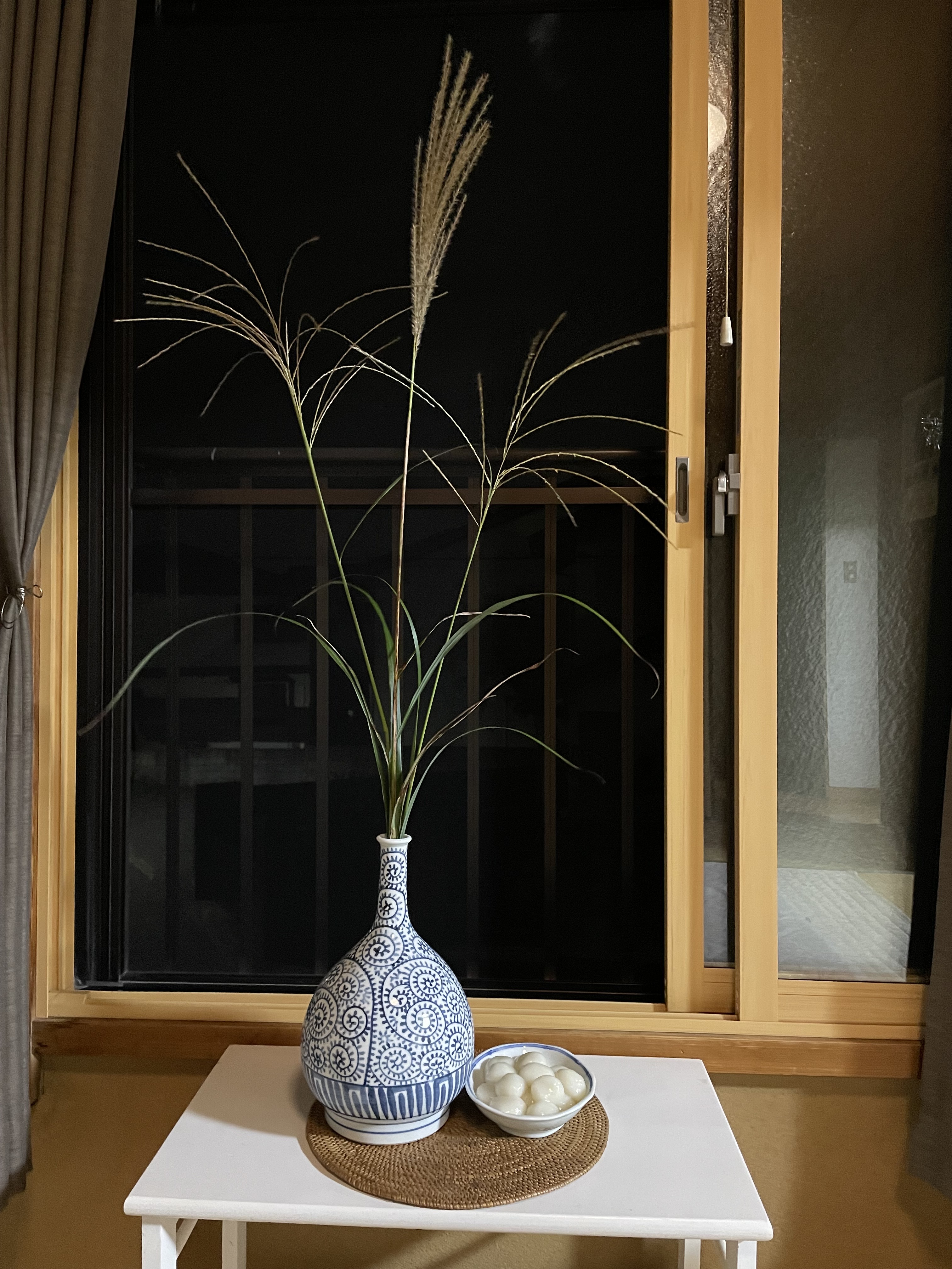 中秋の名月を愛でる。