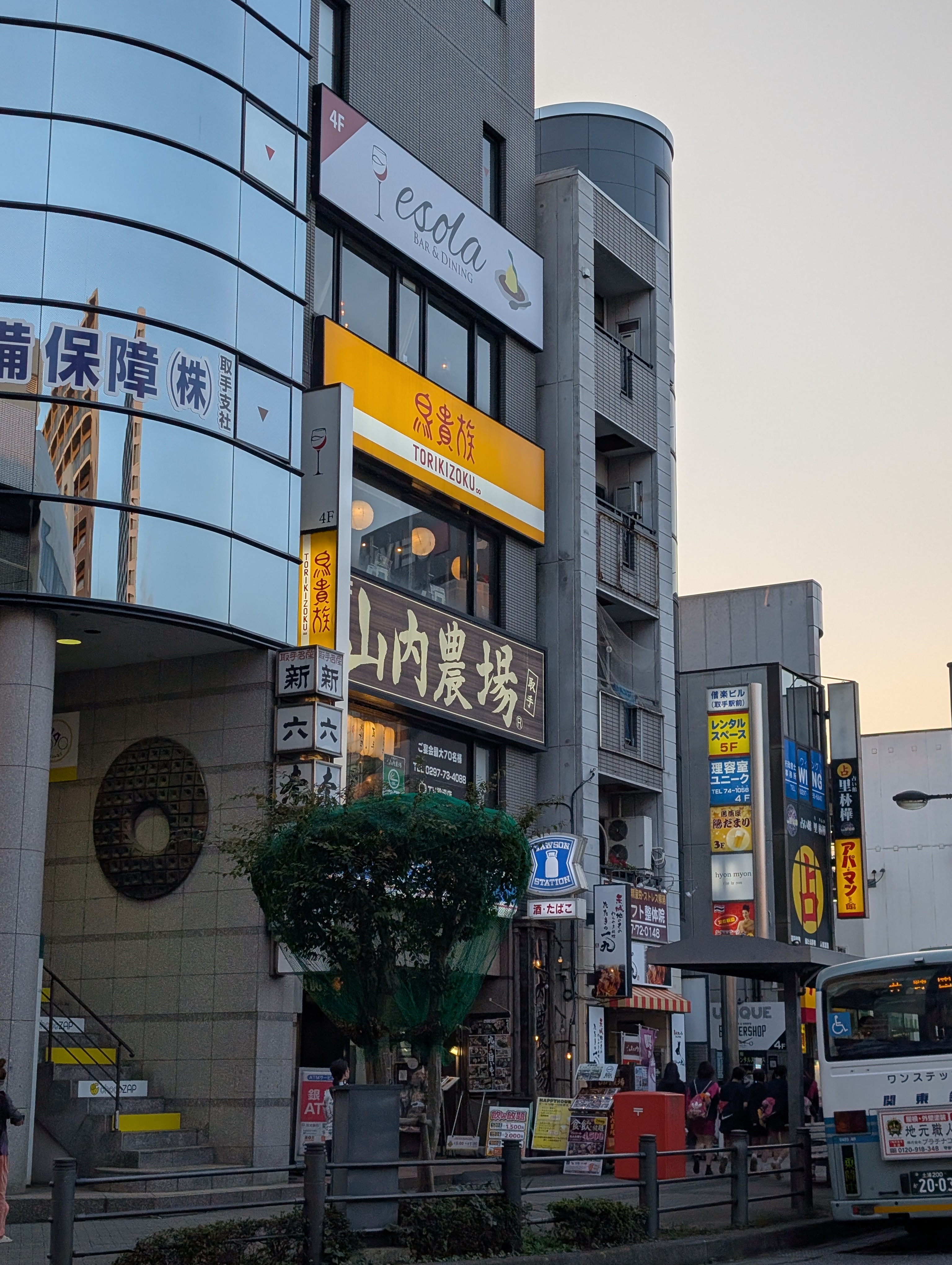 夕方の取手駅東口