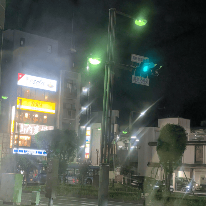 取手駅東口　夜
